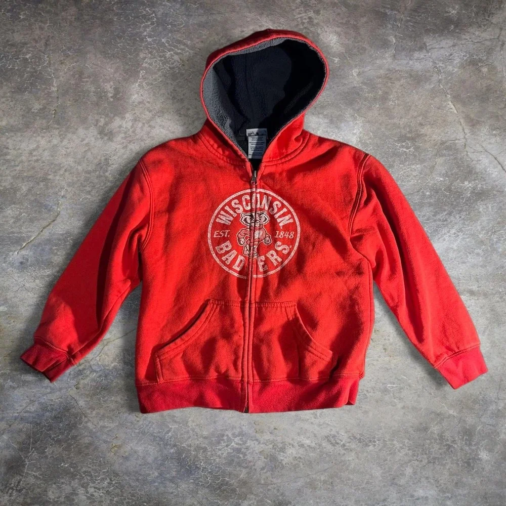 Wisconsin Badgers Red Full Zip Hooded Sweatshirt Youth Size 3/10